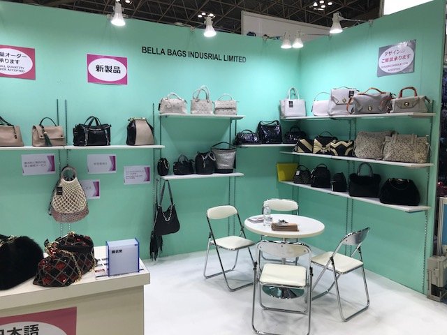 BELLA-April, 2018 Fashion World Tokyo 2018 | Suede Handbags-1